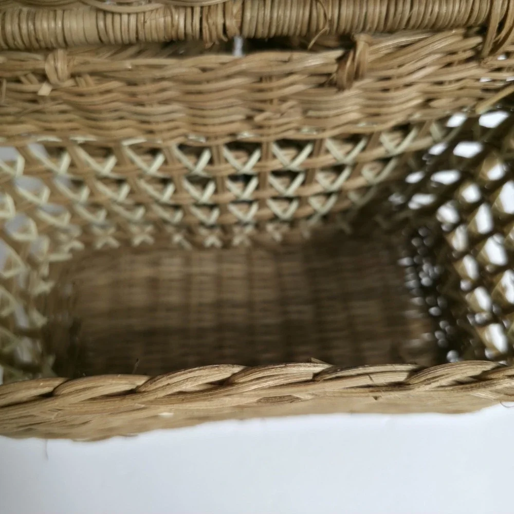 The Unbranded Brand vtg wicker